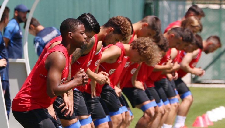 Antalyaspor, 3 grup halinde çalıştı