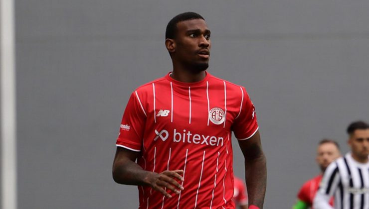 Antalyaspor’da Haji Wright, 3+1 yıllık sözleşmeye imza atacak