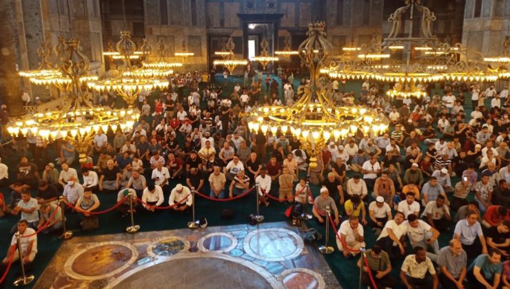 Ayasofya Camii’nde 251 şehit anıldı