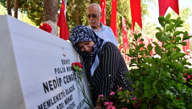 Aydın’da 15 Temmuz şehidi mezarı başında anıldı