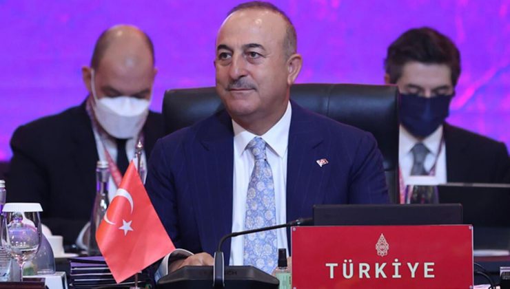 Bakan Çavuşoğlu Endonezya’da: Çok taraflılık, tek taraflı atılan adımlarla zayıflatılıyor