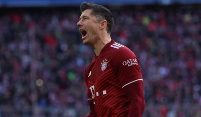 Bayern Münih, Robert Lewandowski için Barcelona’yla anlaştıklarını açıkladı!