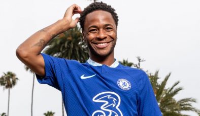 Chelsea, Raheem Sterling’i transfer etti