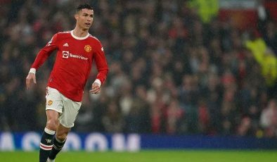 Cristiano Ronaldo, Manchester United’dan ayrılacak mı? Erik ten Hag açıkladı