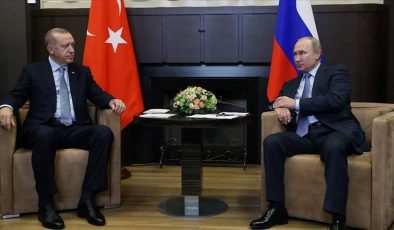 Cumhurbaşkanı Erdoğan ile Putin bir araya geldi