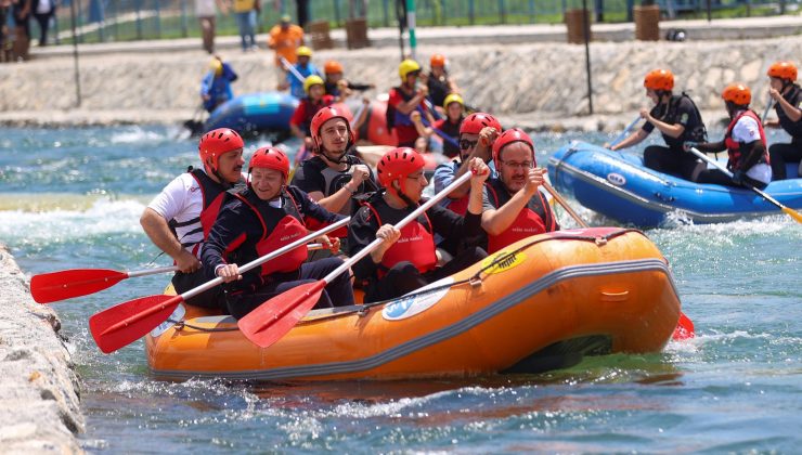 Cumhurbaşkanı Yardımcısı Oktay ile Bakan Kasapoğlu, Uluslararası Rafting Türkiye Grand Prix’sine katıldı