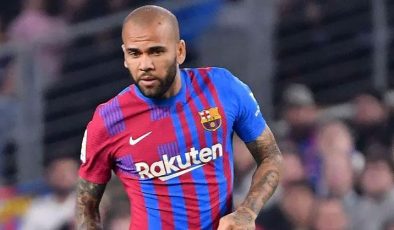 Dani Alves: Barcelona, ​​kulüp için tarih yazan insanları umursamıyor