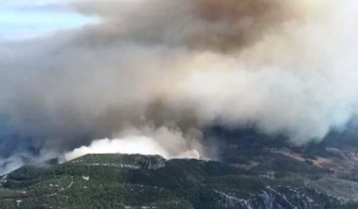 Datça’daki orman yangınının havadan görüntüsü