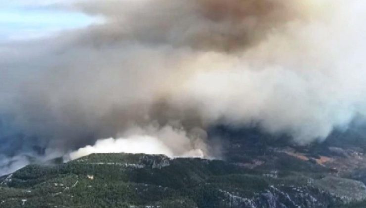 Datça’daki orman yangınının havadan görüntüsü