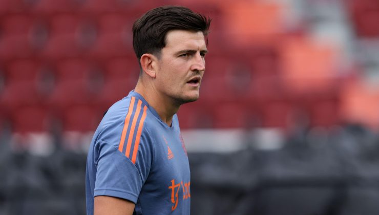 Erik ten Hag, Harry Maguire’ın Manchester United’ın kaptanı olarak kalacağını açıkladı