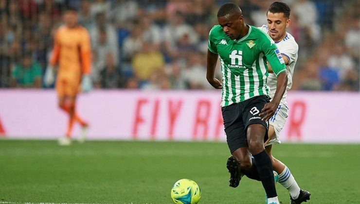 Fenerbahçe rotasını değiştirdi! William Carvalho transferini askıya aldı