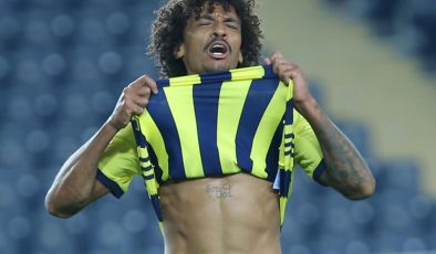 Fenerbahçe’de merakla beklenen liste! UEFA’ya gidiyor…