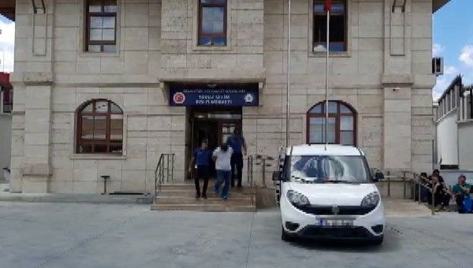 FETÖ’den ihraç edilen eski polis tacizden tutuklandı