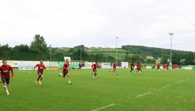 Galatasaray, Avusturya’da günü çift antrenmanla tamamladı