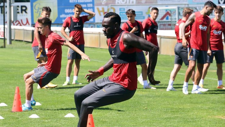 Galatasaray haberi: Mbaye Diagne ile ayrılık konuşması kamptan sonra