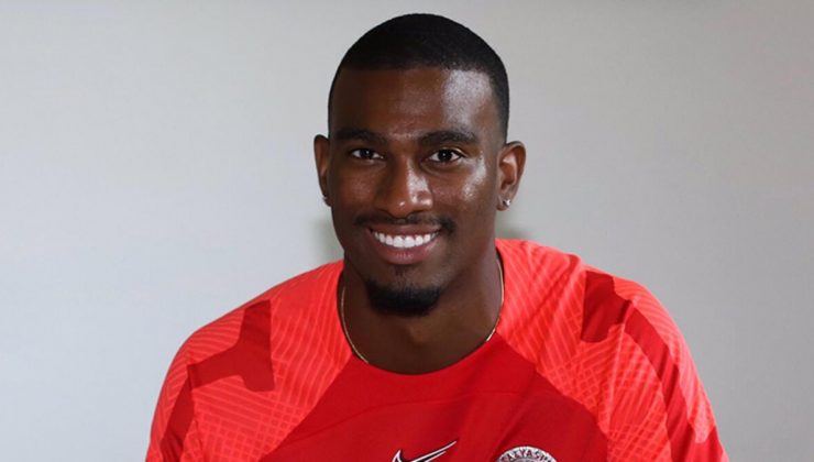 Haji Wright, 3 yıllığına Antalyaspor’da