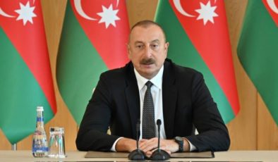 İlham Aliyev’den Rusya’ya tepki: Ermenistan’ı çekilmeye zorlamıyorlar