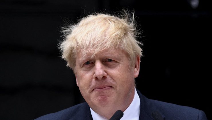 İngiltere, Boris Johnson’ın istifasını konuşuyor