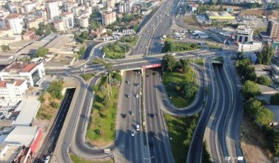 İstanbul’da bayramın ilk gününde yollar boş kaldı