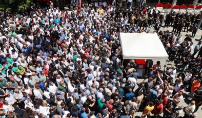 Konya’da öldürülen Dr. Ekrem Karakaya Kayseri’de son yolculuğuna uğurlandı