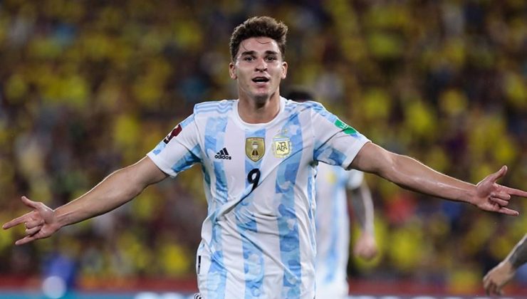 Manchester City, Julian Alvarez transferini açıkladı