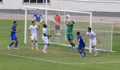 Medipol Başakşehir hazırlık maçında Altay’ı 4-0 yendi