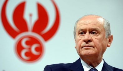 Partiden istifa eden Baki Ersoy’a Bahçeli’den davet