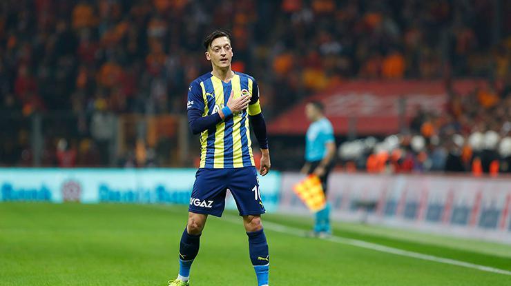 Son dakika! Fenerbahçe Mesut Özil ile yollarını ayırdı