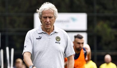 Son dakika! Fenerbahçe’de Jorge Jesus o isimlerin biletini kesti