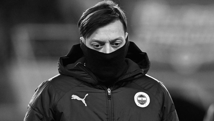 Son Dakika: Fenerbahçe’de Mesut Özil ile yollar ayrıldı! İşte görüştüğü Süper Lig ekibi…