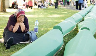 Srebrenitsa’da acının 27’nci yılı: 50 kurban daha toprağa verildi