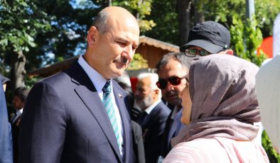 Süleyman Soylu, 15 Temmuz Şehitliği’ndeki anma törenine katıldı