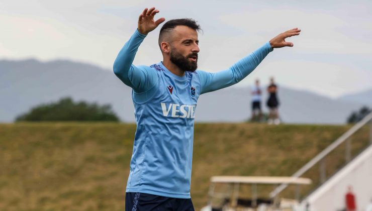 Trabzonspor’da Manolis Siopis, kampın neşesi oldu