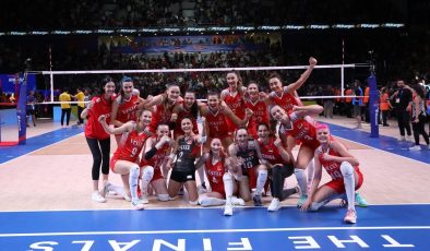 Voleybolda 3 milli takım, aynı saatte final için yarışacak