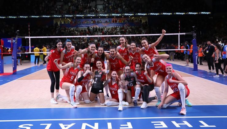 Voleybolda 3 milli takım, aynı saatte final için yarışacak