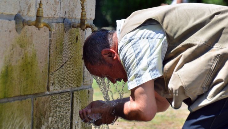 Adana’da termometreler 42 dereceyi gösterdi