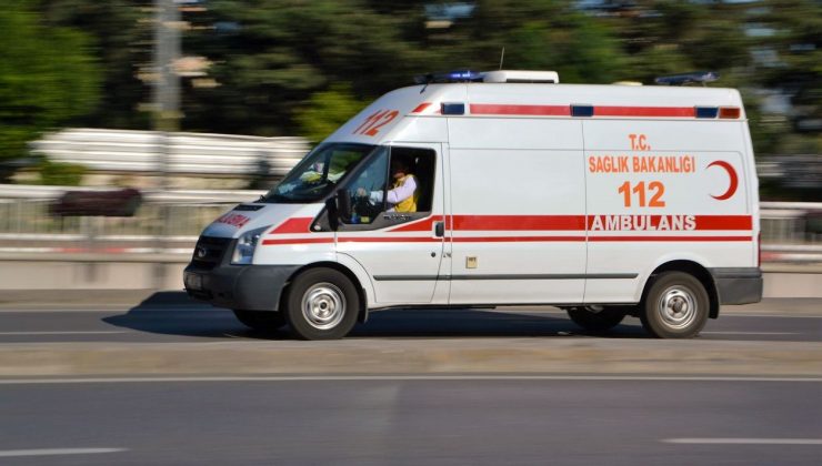 Ambulansa yol vermeyen 10 sürücüye ceza