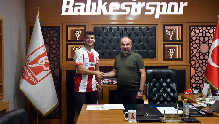 Balıkesirspor’da Birol Parlak da imzaladı