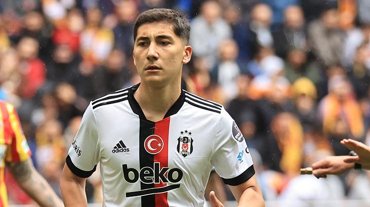 Beşiktaş’ta Emirhan İlkhan için son saatler