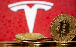 Bitcoin’e Tesla darbesi