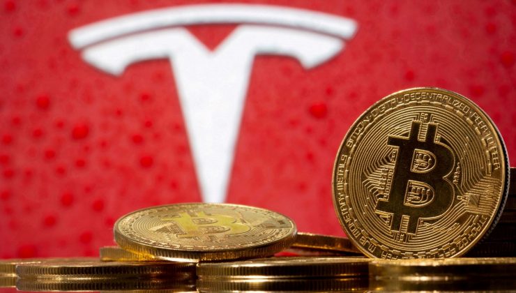 Bitcoin’e Tesla darbesi