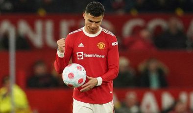 Cristiano Ronaldo, Manchester United’da kalacak mı? Kritik görüşme