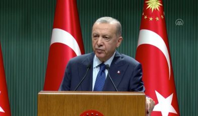 Cumhurbaşkanı Erdoğan, ekonomi eleştirilerine araç sayısıyla cevap verdi