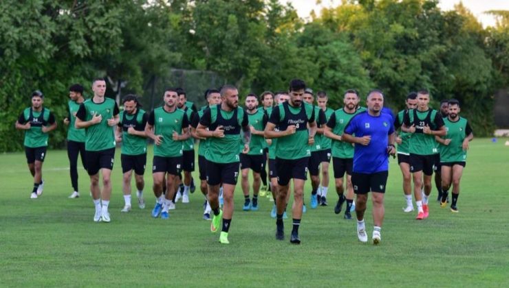 Denizlispor 2 günlük aranın ardından çalışmalara yeniden başladı