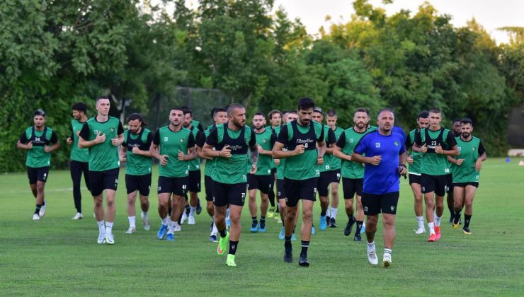 Denizlispor 2 günlük aranın ardından çalışmalara yeniden başladı