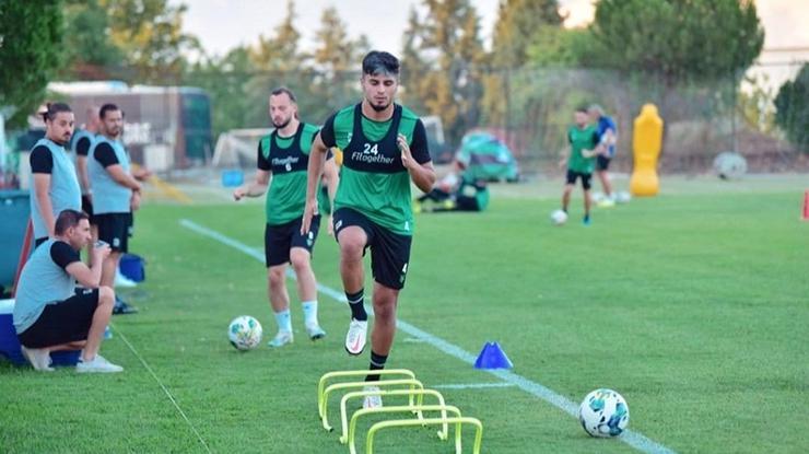 Denizlispor’da Muhammet kaldı