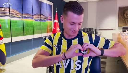 Fenerbahçe beklenen transferi böyle duyurdu