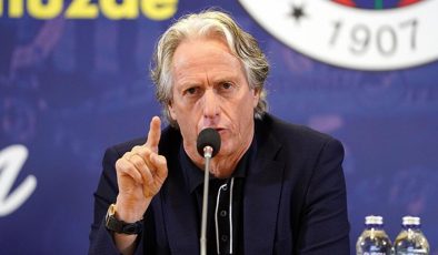 Fenerbahçe’de Jorge Jesus’tan transfer sözleri! “Sınırsız bütçem olsaydı Darwin Nunez’i isterdim”