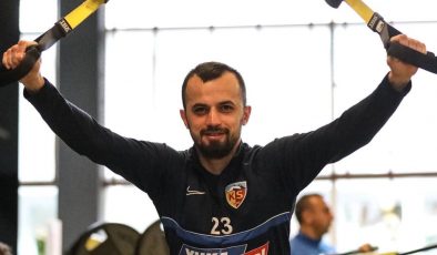 İlhan Parlak: Kayserispor’u sıkıntıya sokacak transfer yapılmamalı