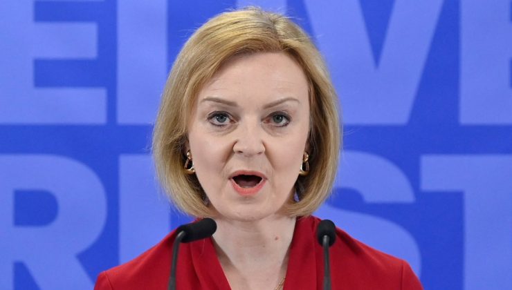 İngiltere’de anket: Muhafazakar Parti’nin Liz Truss ile kazanma şansı daha yüksek